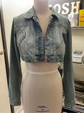 💜💜💜 Younique Light Blue Cropped Jean Jacket